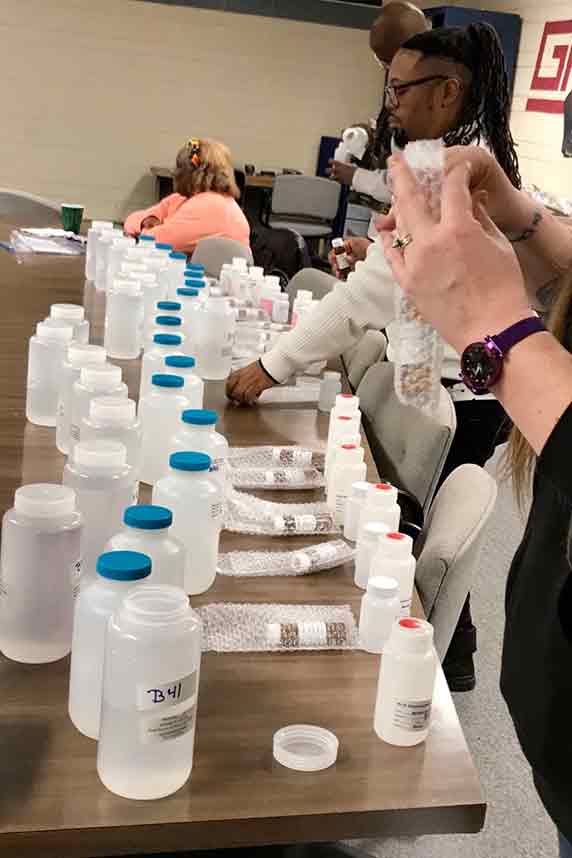 Flint residents came together to test the safety of their water and engage in discussions about water quality and how to interpret results in the context of their community.